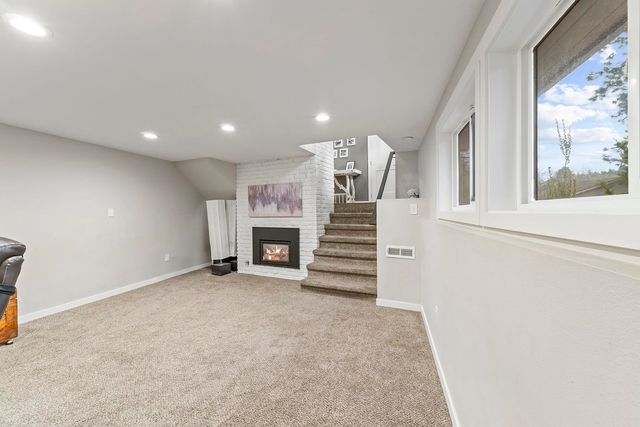 14615 E Belle Terre Ave, Veradale, WA 99037