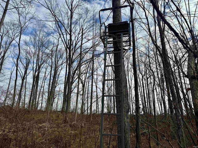 2411 E State Route 62, Boonville, IN 47601