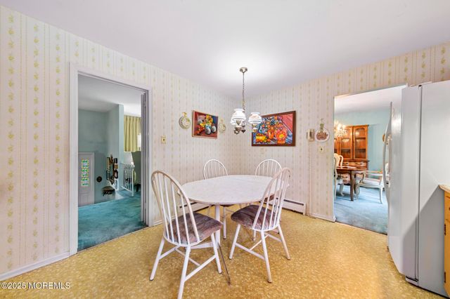 30 Clearview Drive, Tinton Falls, NJ 07724