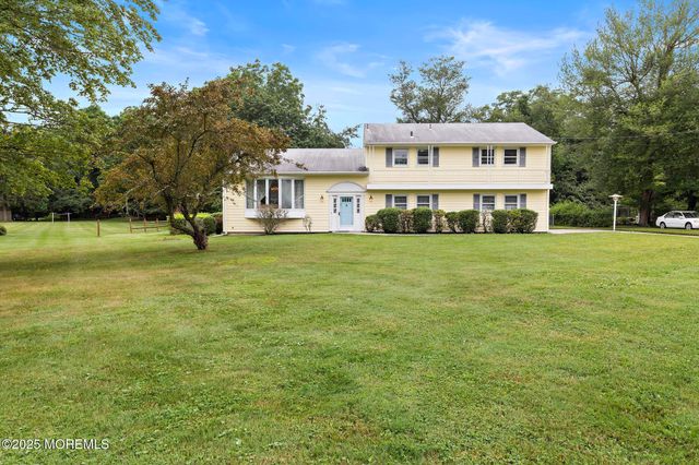 30 Clearview Drive, Tinton Falls, NJ 07724