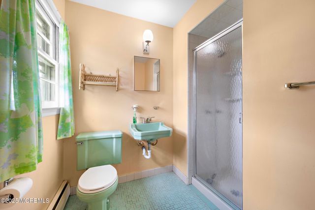 30 Clearview Drive, Tinton Falls, NJ 07724