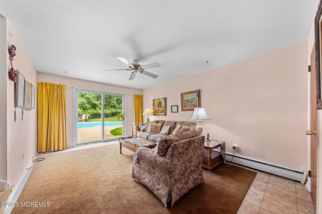30 Clearview Drive, Tinton Falls, NJ 07724