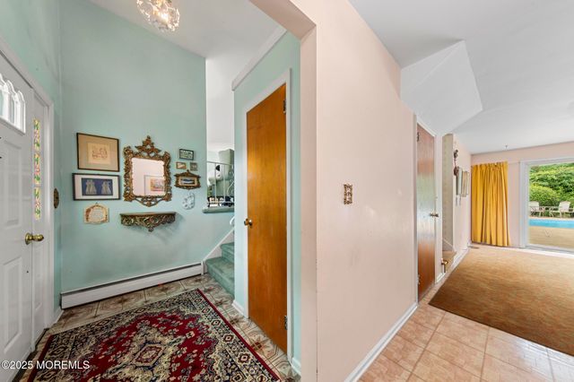 30 Clearview Drive, Tinton Falls, NJ 07724