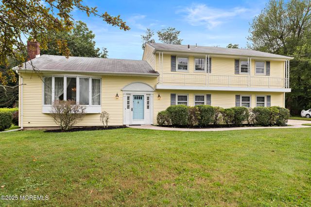 30 Clearview Drive, Tinton Falls, NJ 07724