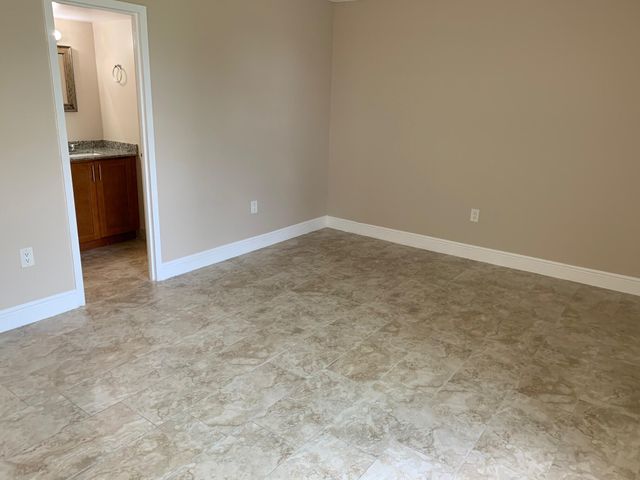 8350 Sands Point Boulevard E202, Tamarac, FL 33321