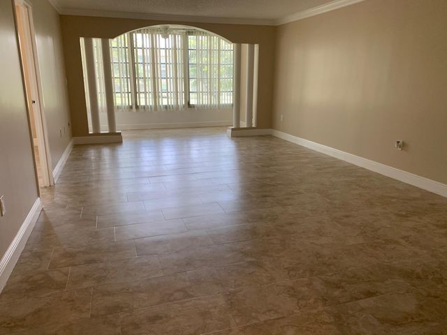 8350 Sands Point Boulevard E202, Tamarac, FL 33321