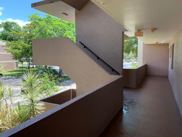 8350 Sands Point Boulevard E202, Tamarac, FL 33321