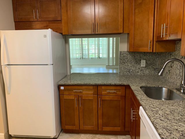 8350 Sands Point Boulevard E202, Tamarac, FL 33321