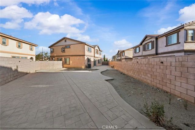 6958 Stanza Court, Fontana, CA 92336