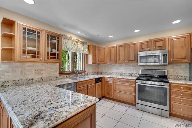 2717 New Road, Wilson, NY 14131