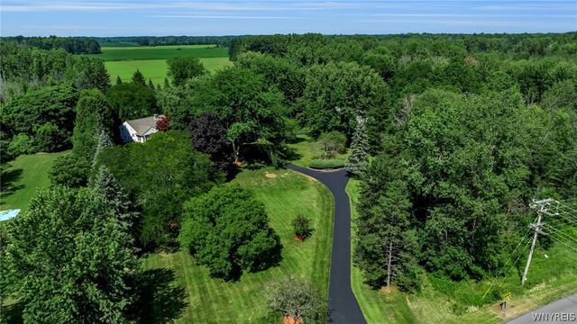 2717 New Road, Wilson, NY 14131
