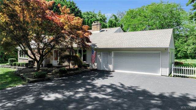 2717 New Road, Wilson, NY 14131
