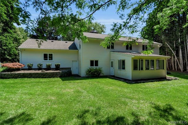 2717 New Road, Wilson, NY 14131