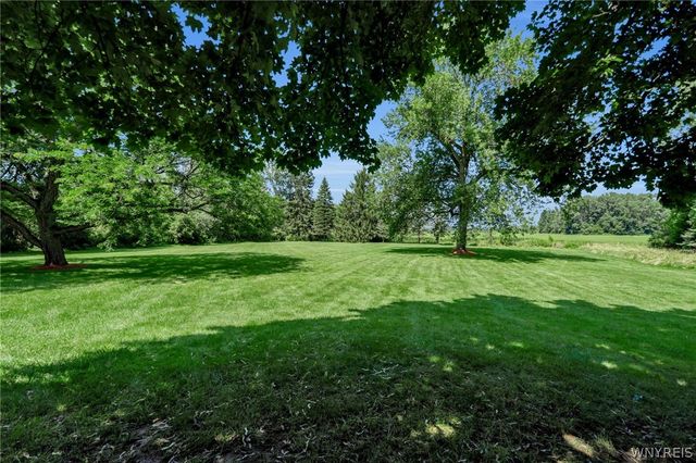 2717 New Road, Wilson, NY 14131