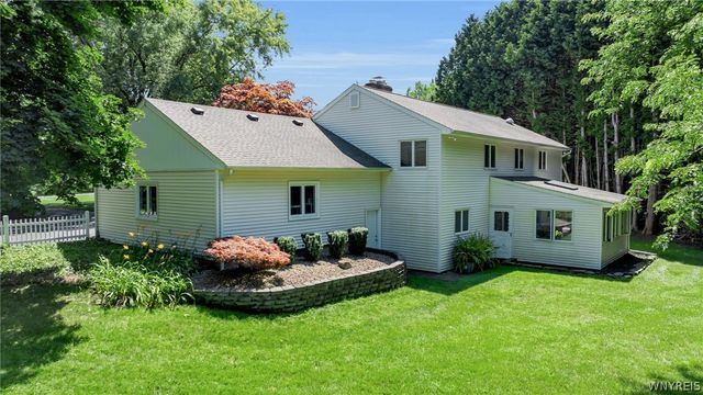 2717 New Road, Wilson, NY 14131