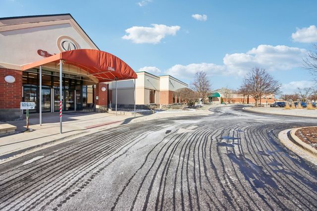 13211 S Carlisle Lane, Plainfield, IL 60544