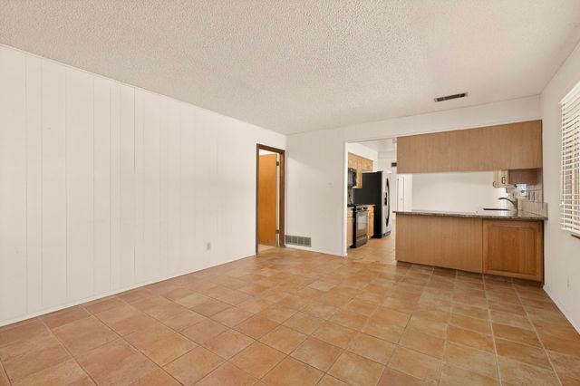 12001 Holiday Avenue NE, Albuquerque, NM 87111