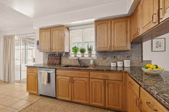 12001 Holiday Avenue NE, Albuquerque, NM 87111