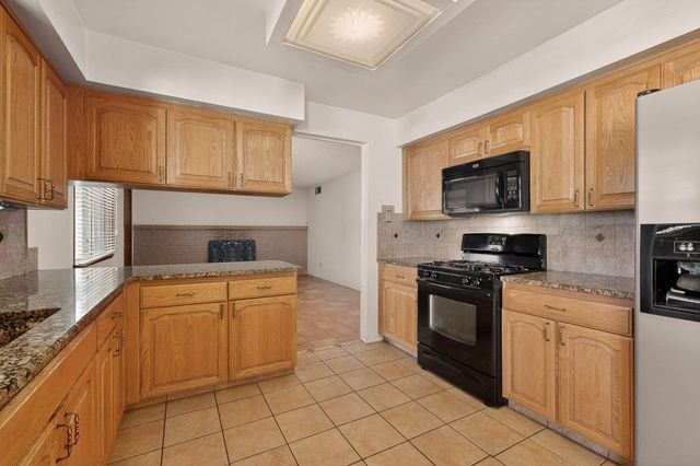 12001 Holiday Avenue NE, Albuquerque, NM 87111