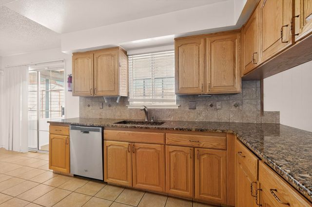 12001 Holiday Avenue NE, Albuquerque, NM 87111