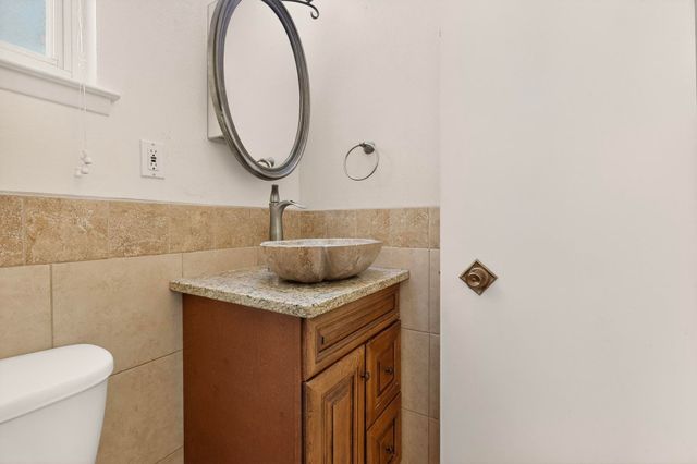 12001 Holiday Avenue NE, Albuquerque, NM 87111