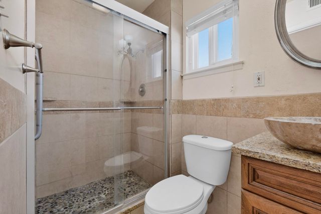 12001 Holiday Avenue NE, Albuquerque, NM 87111