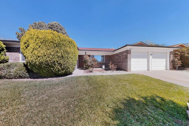 12001 Holiday Avenue NE, Albuquerque, NM 87111