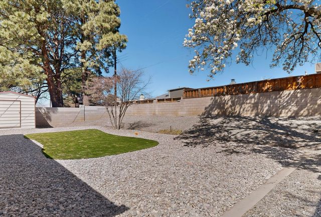 12001 Holiday Avenue NE, Albuquerque, NM 87111