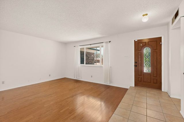 12001 Holiday Avenue NE, Albuquerque, NM 87111