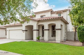 8223 W FLORENCE Avenue, Phoenix, AZ 85043