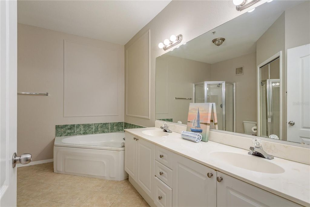 Image 18 of property listing at 2730 VIA TIVOLI 320B, Clearwater, FL 33764