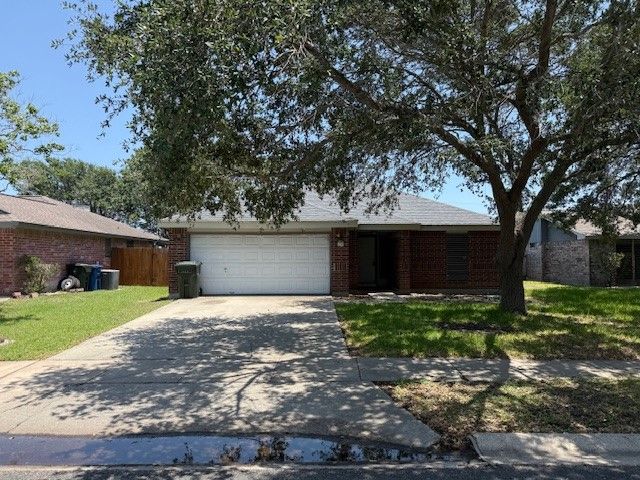 6026 Blue Water Dr, Corpus Christi, TX 78415