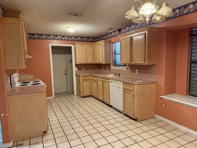 6026 Blue Water Dr, Corpus Christi, TX 78415