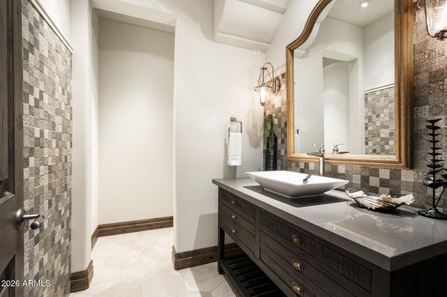 5024 E DESERT PARK Lane, Paradise Valley, AZ 85253
