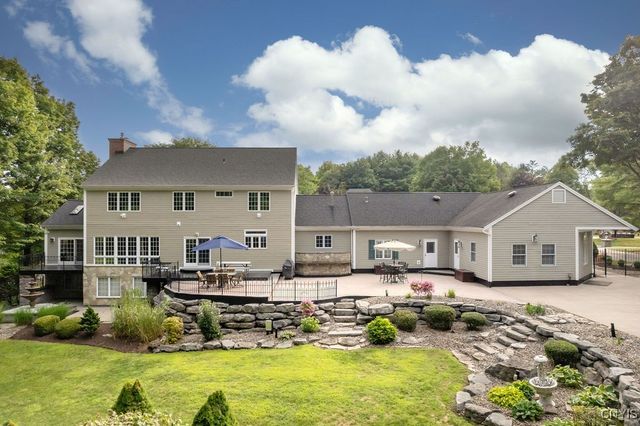 7111 Thorntree Hill Drive, Dewitt, NY 13066