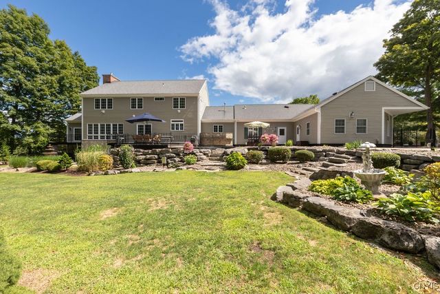 7111 Thorntree Hill Drive, Dewitt, NY 13066