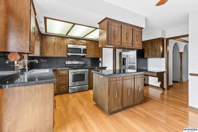 1929 S 167th Avenue Circle, Omaha, NE 68130