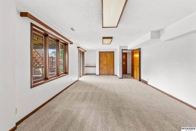 1929 S 167th Avenue Circle, Omaha, NE 68130