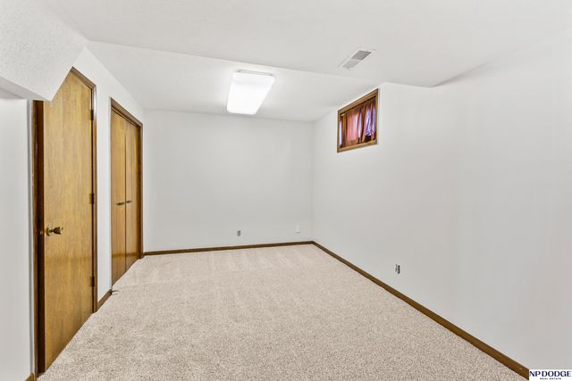 1929 S 167th Avenue Circle, Omaha, NE 68130