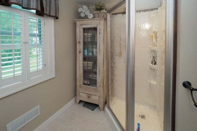 2407 Fairfield Avenue, Kalamazoo, MI 49048