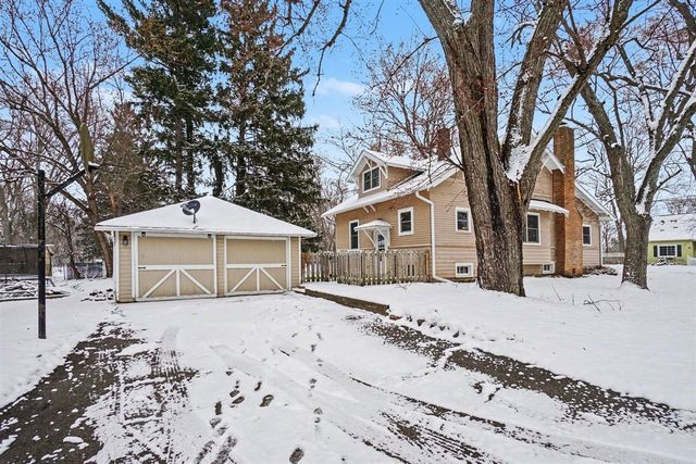 2407 Fairfield Avenue, Kalamazoo, MI 49048