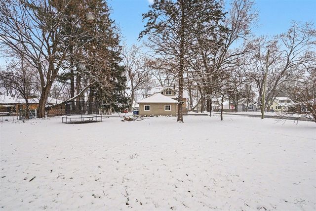 2407 Fairfield Avenue, Kalamazoo, MI 49048