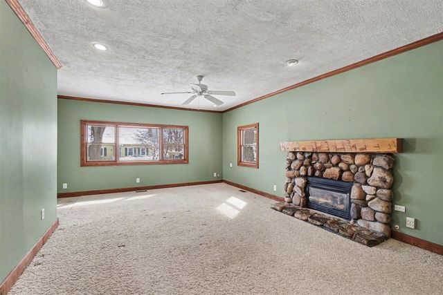 2407 Fairfield Avenue, Kalamazoo, MI 49048