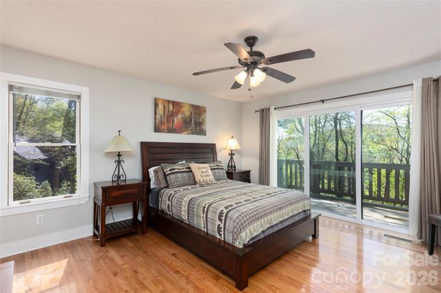 516 Cherokee Trace, Lake Toxaway, NC 28747