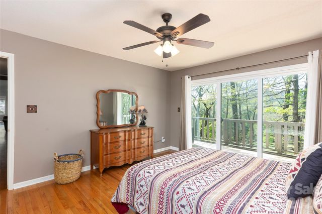516 Cherokee Trace, Lake Toxaway, NC 28747