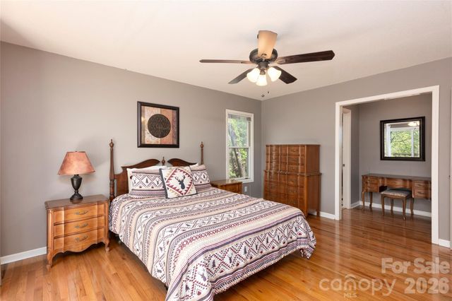 516 Cherokee Trace, Lake Toxaway, NC 28747