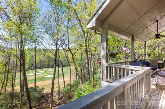 516 Cherokee Trace, Lake Toxaway, NC 28747