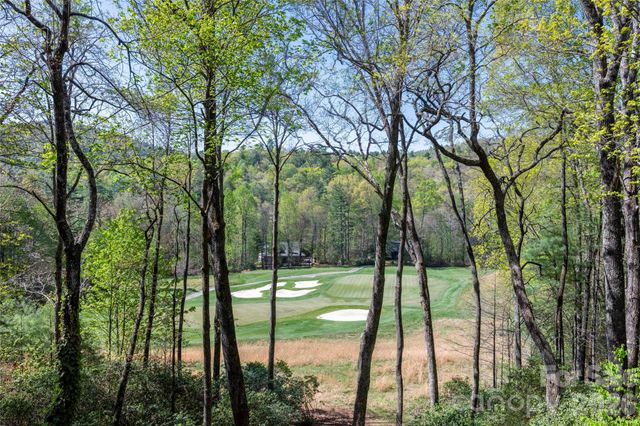 516 Cherokee Trace, Lake Toxaway, NC 28747