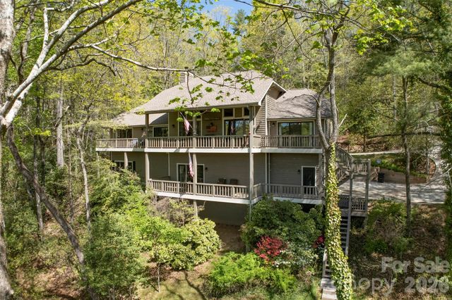 516 Cherokee Trace, Lake Toxaway, NC 28747