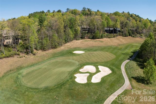 516 Cherokee Trace, Lake Toxaway, NC 28747
